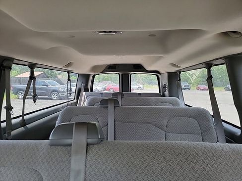 Used 2011 Chevrolet Express 3500 LT w/ LT Preferred Equipment Group image 12