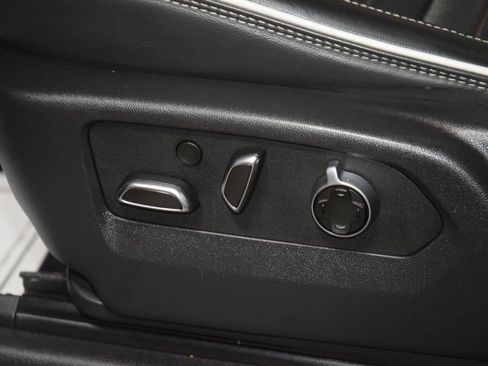 Used 2024 GMC Sierra 2500 AT4X AWD/4WD image 46