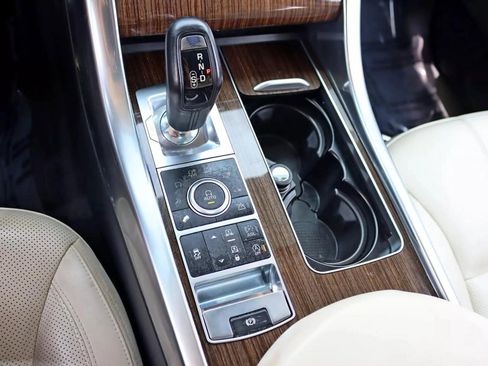 Used 2014 Land Rover Range Rover Sport Supercharged image 27