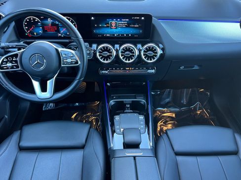 Used 2023 Mercedes-Benz GLA 250 4MATIC image 15