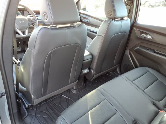 New 2027 Chevrolet Bolt LT w/ Dual Panel Sunroof Package FWD image 9