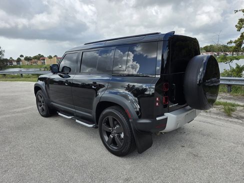 Used 2020 Land Rover Defender 110 S AWD/4WD image 2