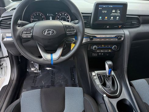 Used 2019 Hyundai Veloster 2.0 image 11