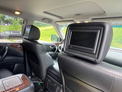 Used 2017 Nissan Armada Platinum w/ Captain Seat Package AWD/4WD image 10