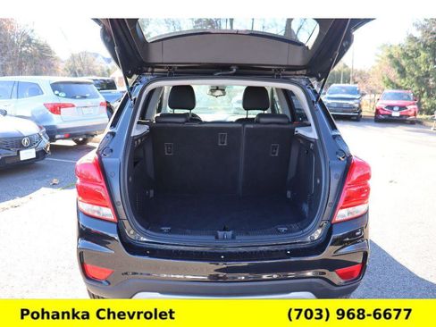 Used 2022 Chevrolet Trax LT w/ LT Convenience Package image 28