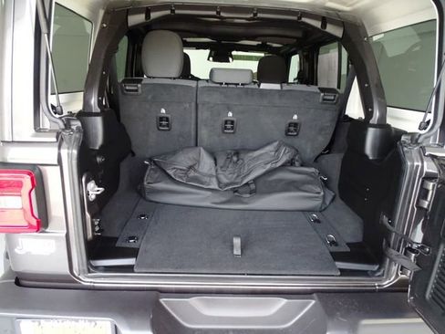 Certified 2025 Jeep Wrangler Unlimited Sahara w/ Safety Group image 21