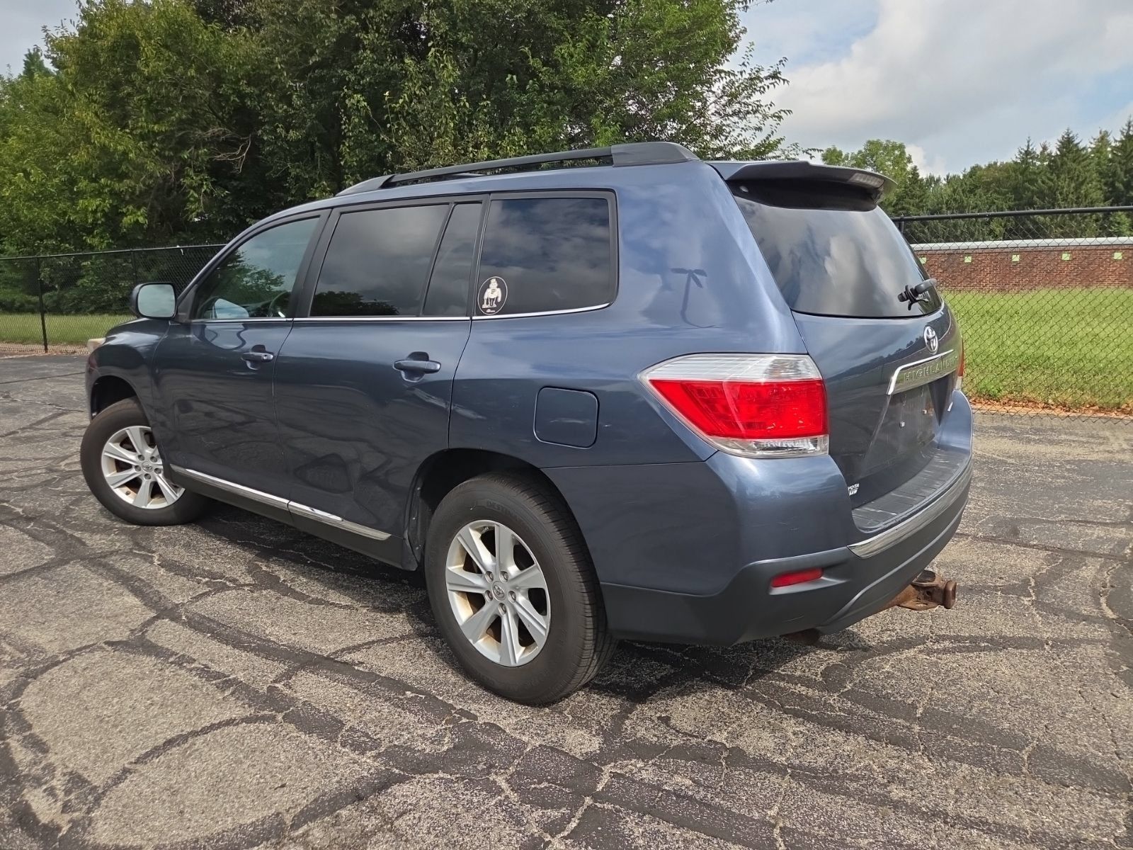 Used 2013 Toyota Highlander SE AWD/4WD image 12