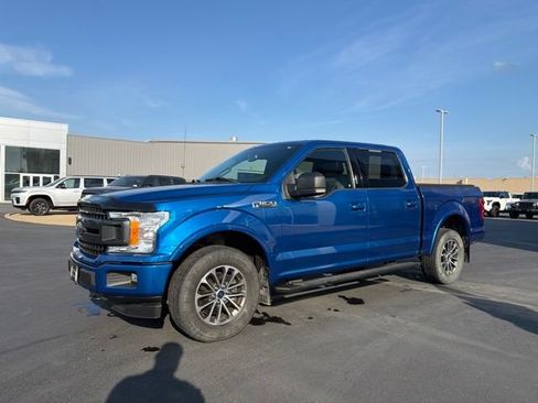 Used 2018 Ford F150 XLT w/ Equipment Group 302A Luxury AWD/4WD image 3