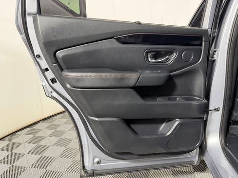 Certified 2023 Honda Pilot TrailSport image 23