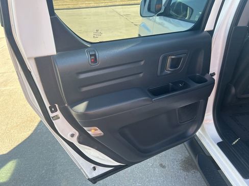Used 2014 Honda Ridgeline SE image 27