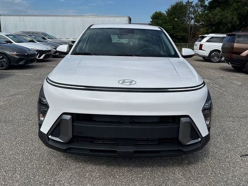New 2026 Hyundai Kona SE image 8