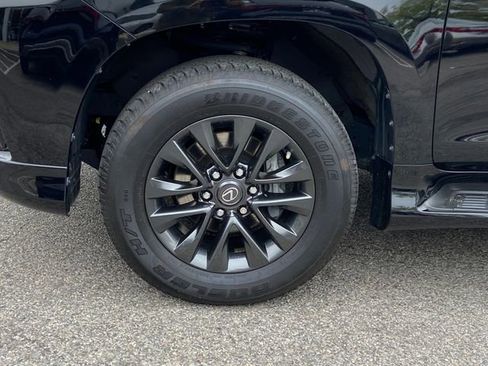 Certified 2023 Lexus GX 460 Premium w/ Premium Package AWD/4WD image 9