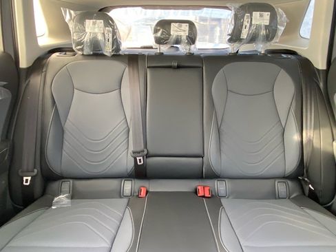 New 2026 Volkswagen Tiguan SE image 10