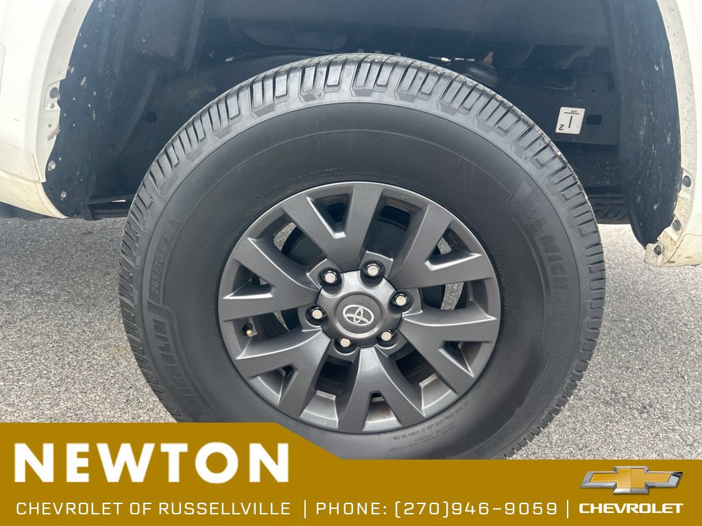 Used 2023 Toyota Tacoma SR5 AWD/4WD image 14