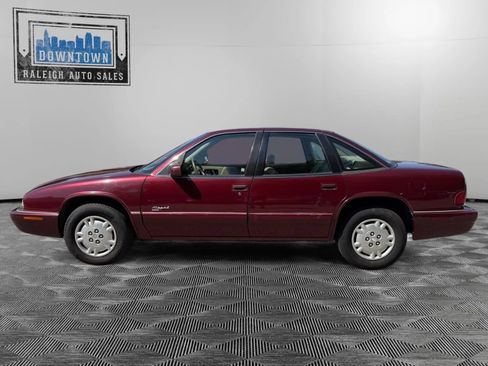 Used 1996 Buick Regal Custom FWD image 9