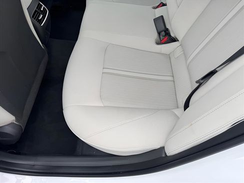 Certified 2025 Hyundai Sonata SEL image 9