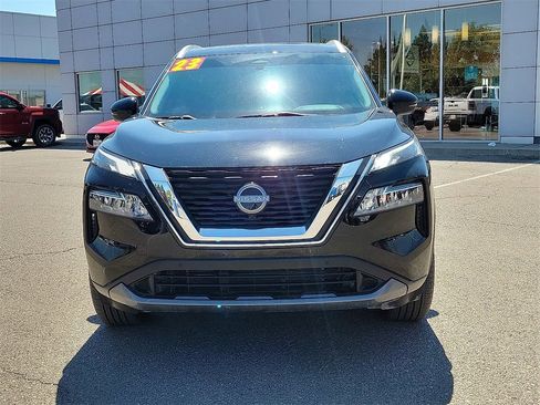 Used 2023 Nissan Rogue SL w/ SL Premium Package image 3