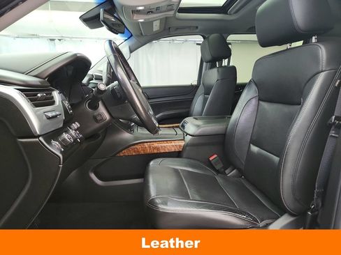 Used 2019 Chevrolet Suburban Premier AWD/4WD image 11