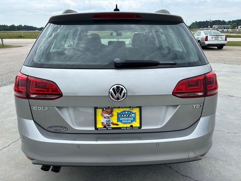 Used 2015 Volkswagen Golf TDI SE FWD image 5