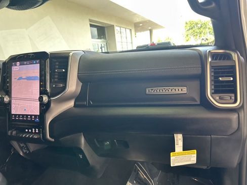Used 2026 RAM 2500 Laramie AWD/4WD image 23