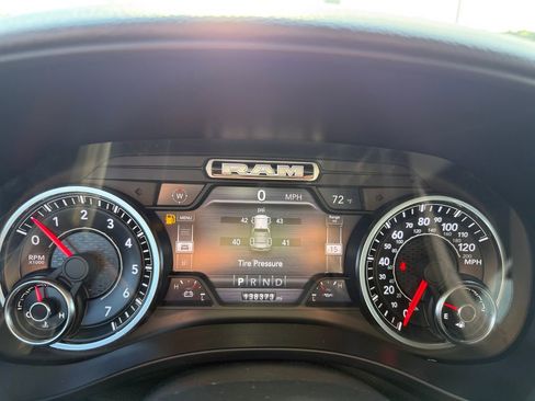 Used 2019 RAM 1500 Big Horn AWD/4WD image 30