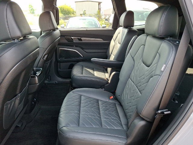 Used 2025 Kia Telluride AWD image 10