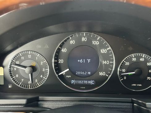 Used 2008 Mercedes-Benz E 350 4MATIC Sedan image 13