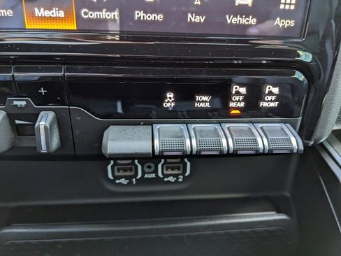 Used 2023 RAM 1500 Laramie image 37