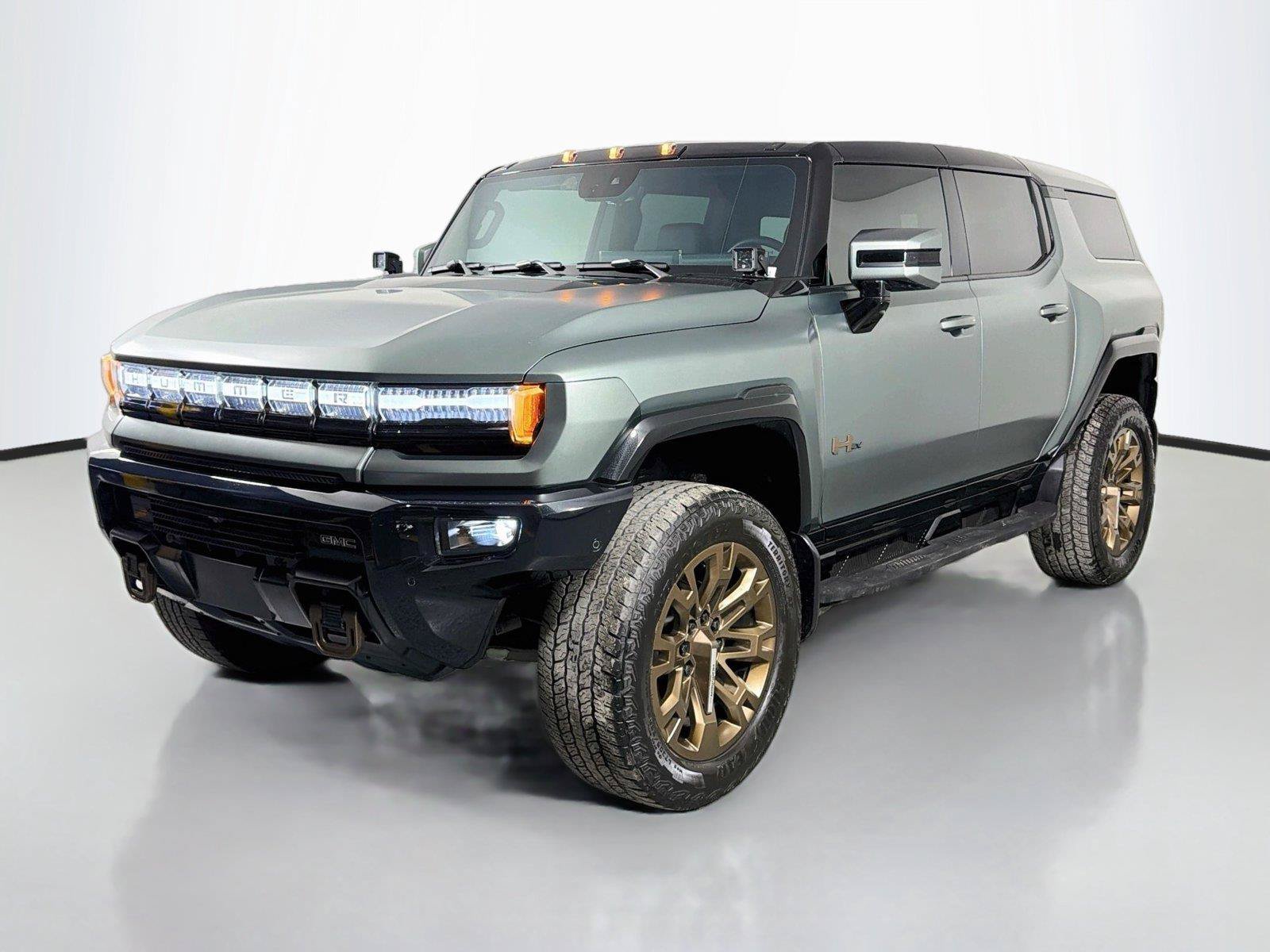 Used 2024 GMC Hummer EV 3X w/ LPO, Illumination Package AWD/4WD image 1