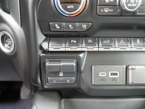 Used 2019 Chevrolet Silverado 1500 LTZ w/ LTZ Plus Package image 31