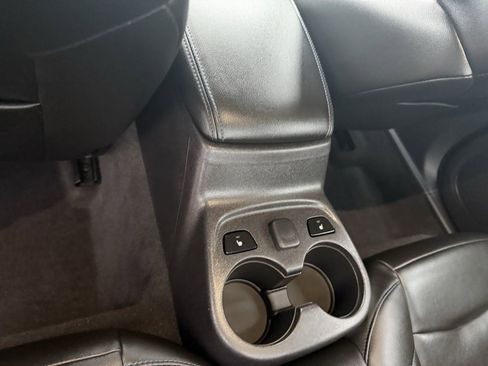 Used 2017 Chevrolet Volt Premier w/ Driver Confidence II Package image 35