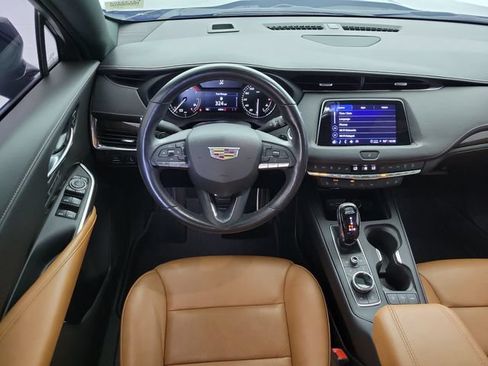 Used 2023 Cadillac XT4 Sport FWD image 18