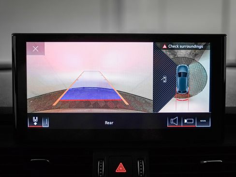 Used 2023 Audi SQ5 Premium Plus w/ Premium Plus Package image 21