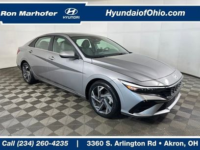 Used 2025 Hyundai Elantra SEL w/ Cargo Package