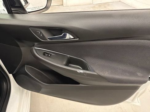 Used 2018 Chevrolet Cruze LT w/ Convenience Package FWD image 29