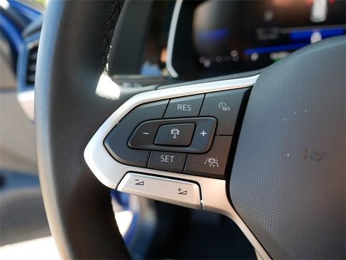 Certified 2024 Volkswagen Jetta SE image 24