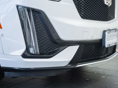 Used 2020 Cadillac XT6 Sport w/ Platinum Package AWD/4WD image 19