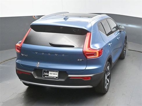 Certified 2024 Volvo XC40 B5 Plus w/ Protection Package Premier image 48