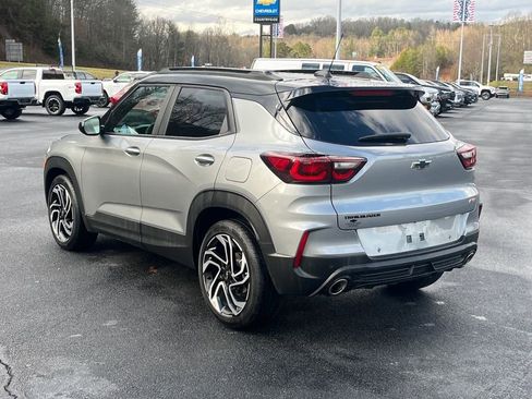 Used 2025 Chevrolet TrailBlazer RS w/ Convenience Package image 3