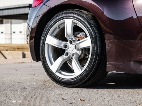 Used 2010 Nissan 370Z Touring image 34