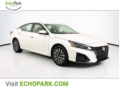 Used 2023 Nissan Altima 2.5 SV