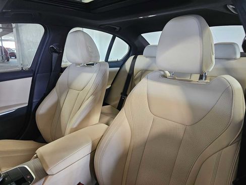 Used 2025 BMW 330i xDrive 330i xDrive w/ Premium Package image 34