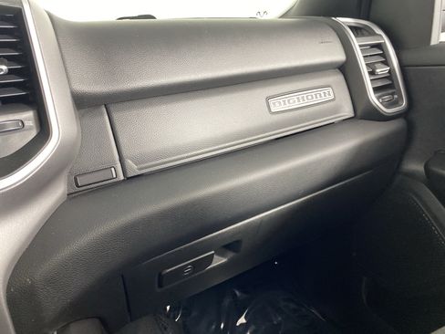 Used 2021 RAM 1500 Big Horn AWD/4WD image 32