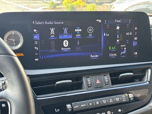 Used 2022 Lexus ES 350 w/ Premium Package FWD image 23