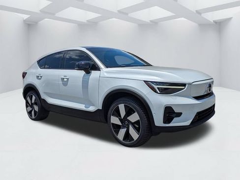 Certified 2023 Volvo C40 P8 Recharge Ultimate AWD/4WD image 2