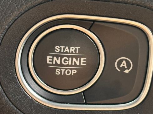 Used 2022 Mercedes-Benz GLE 350 w/ Premium Package image 34