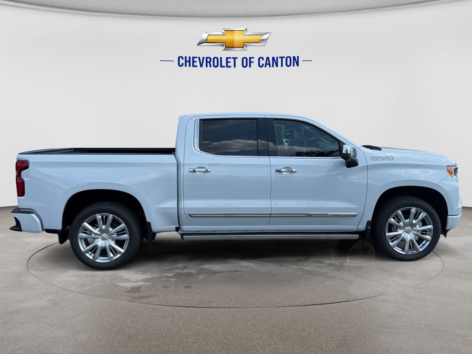 New 2026 Chevrolet Silverado 1500 High Country w/ Technology Package AWD/4WD image 4