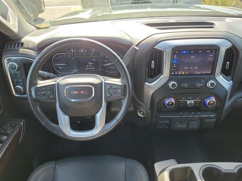 Used 2022 GMC Sierra 1500 SLT AWD/4WD image 17