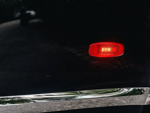 Used 2017 Bentley Continental GT image 7