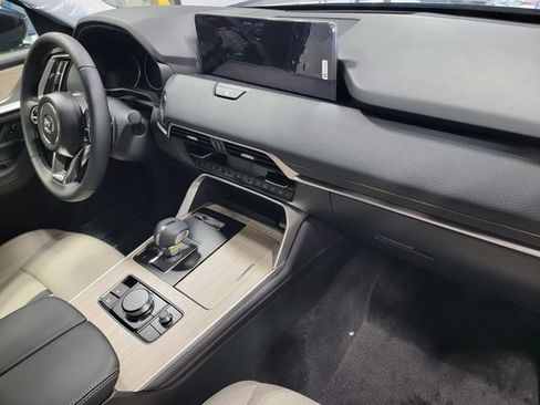 New 2026 MAZDA CX-90 3.3 Turbo w/ Preferred Package AWD/4WD image 16